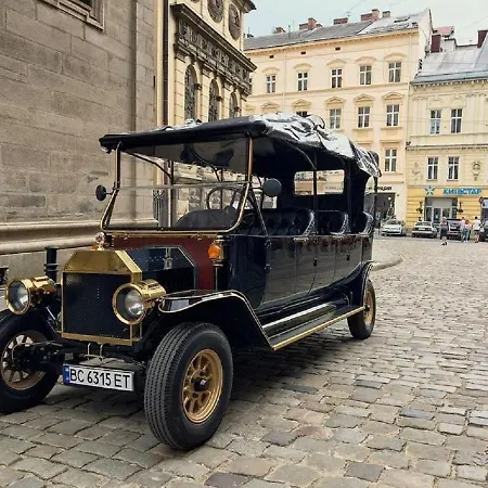 в центрі на 4 гостей Lviv